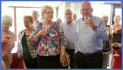 ...op een feestje!